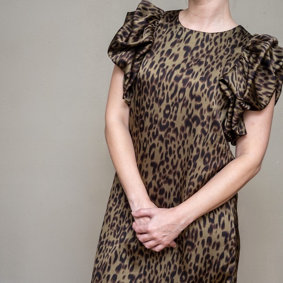 THML sz S green Leopard print puff sleeve dress - Picture 6 of 11